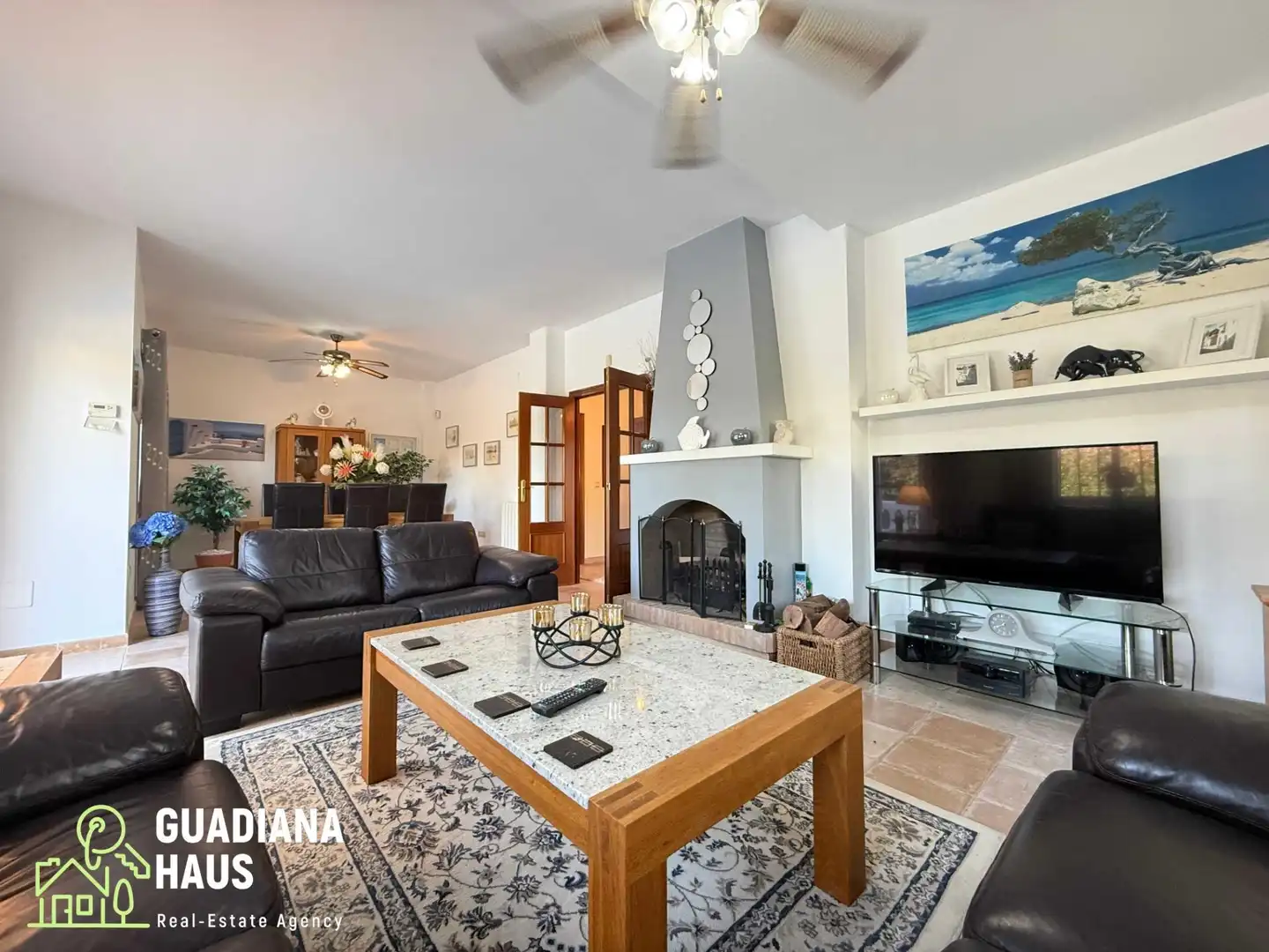 Living room of Houses for sale in Isla Cristina  with Air Conditioner, Heating and Private garden