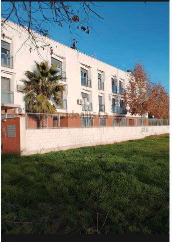 Vista exterior de Piso en venta en Ciudad Real Capital con Aire acondicionado, Calefacción y Trastero