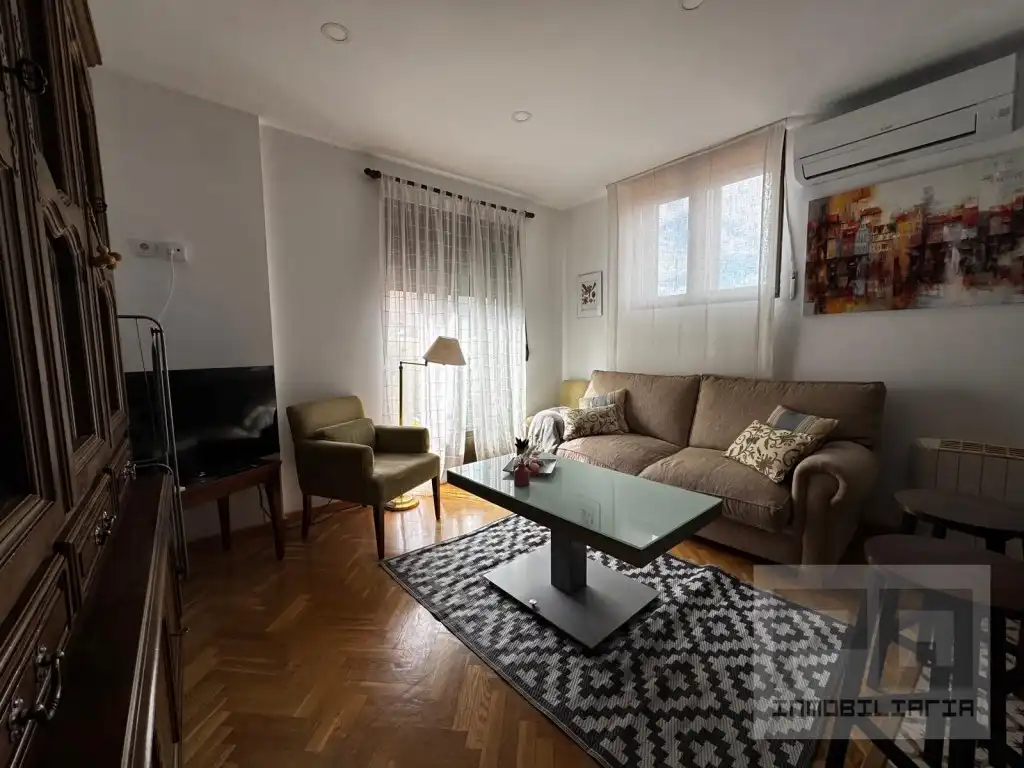 Apartamento de alquiler en Avenida Madrid, La Encarnación