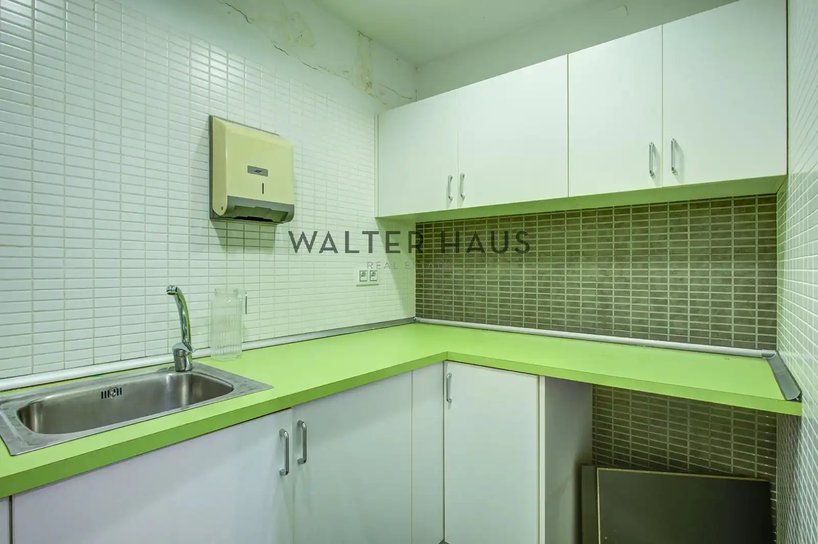 Kitchen of Commercial properties for rent in Barcelona  with Air Conditioner
