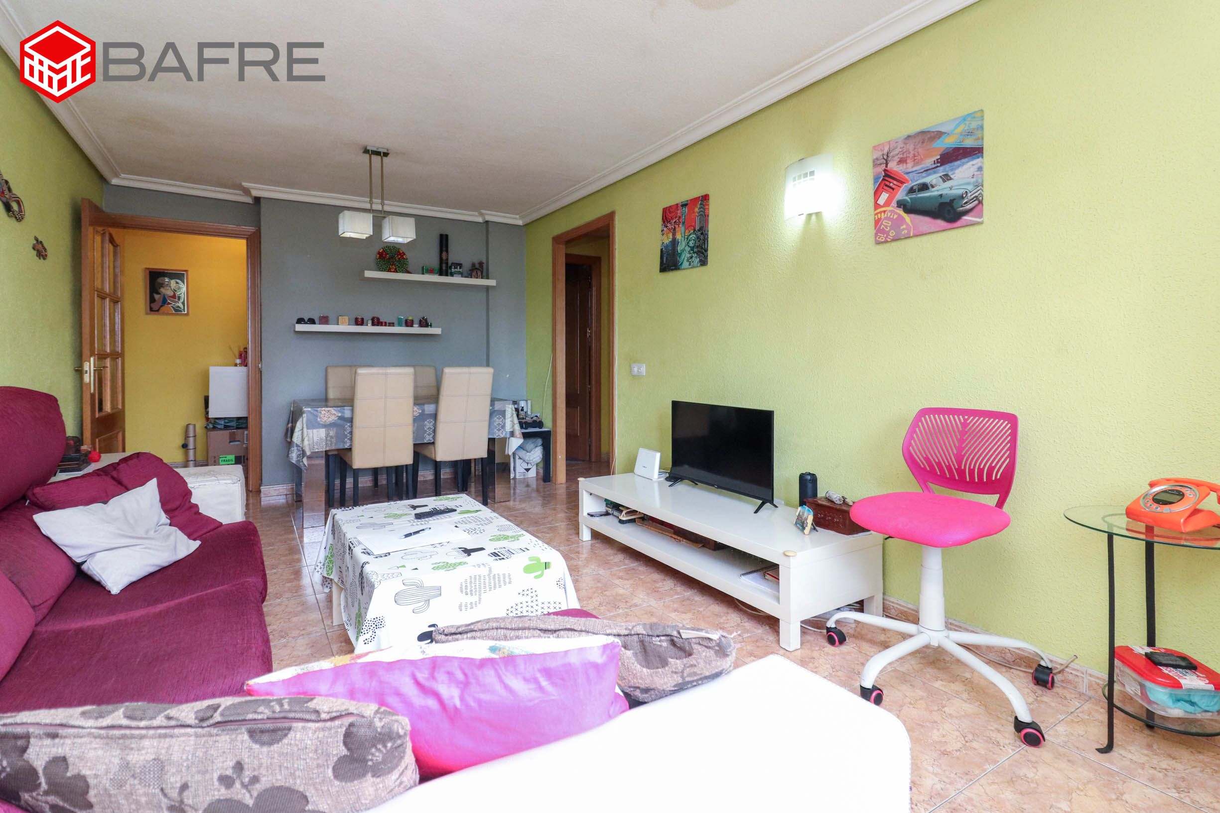 Sala d'estar de Pis en venda en  Madrid Capital amb Calefacció