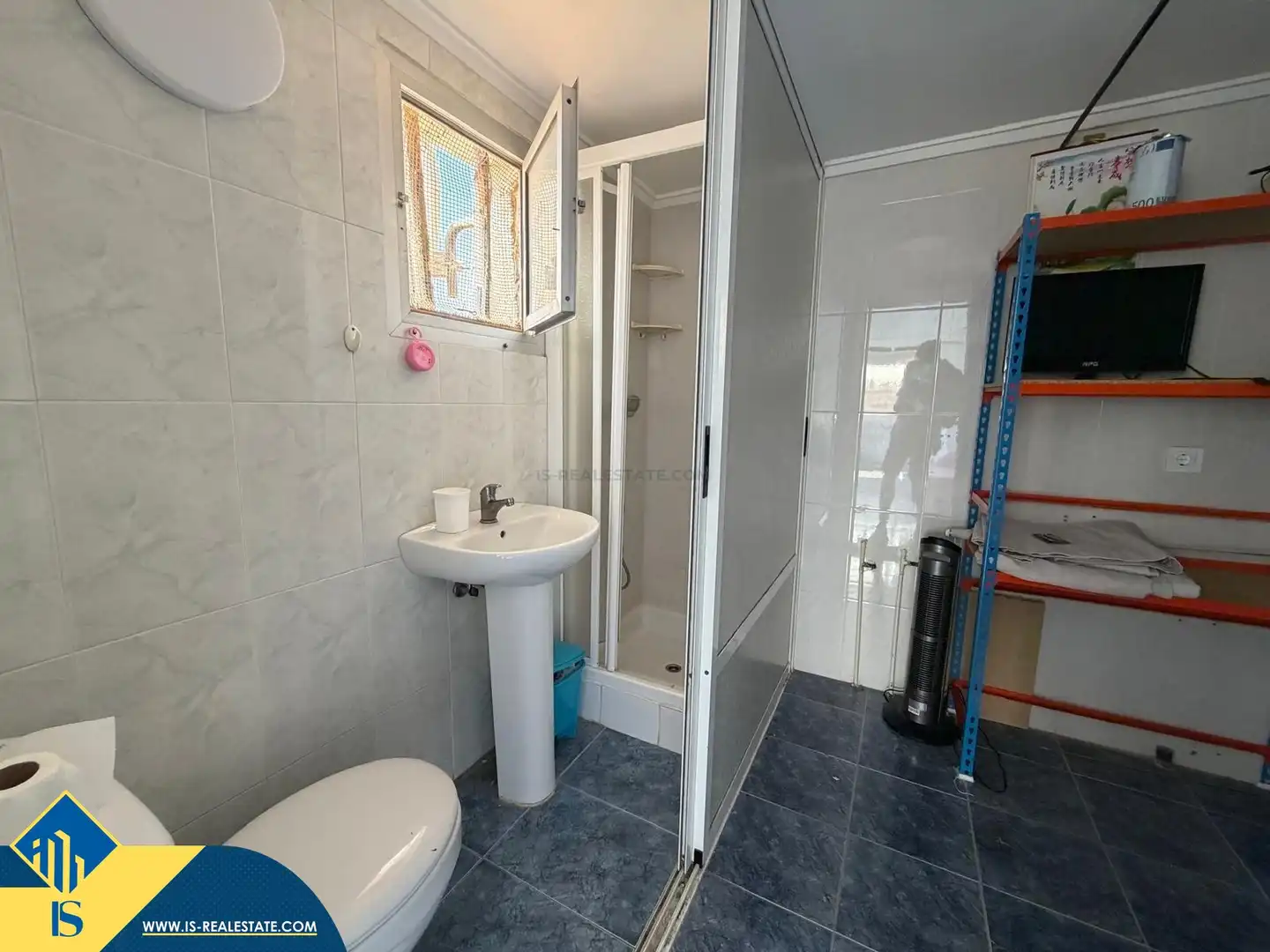 Bathroom of Duplexes for sale in Torrevieja  with Air Conditioner, Terrace and Furnished