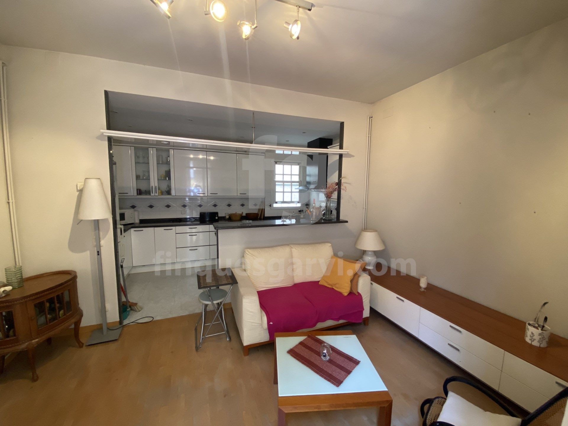 Sala de estar de Piso en venta en L'Hospitalet de Llobregat con Aire acondicionado, Calefacción y Balcón