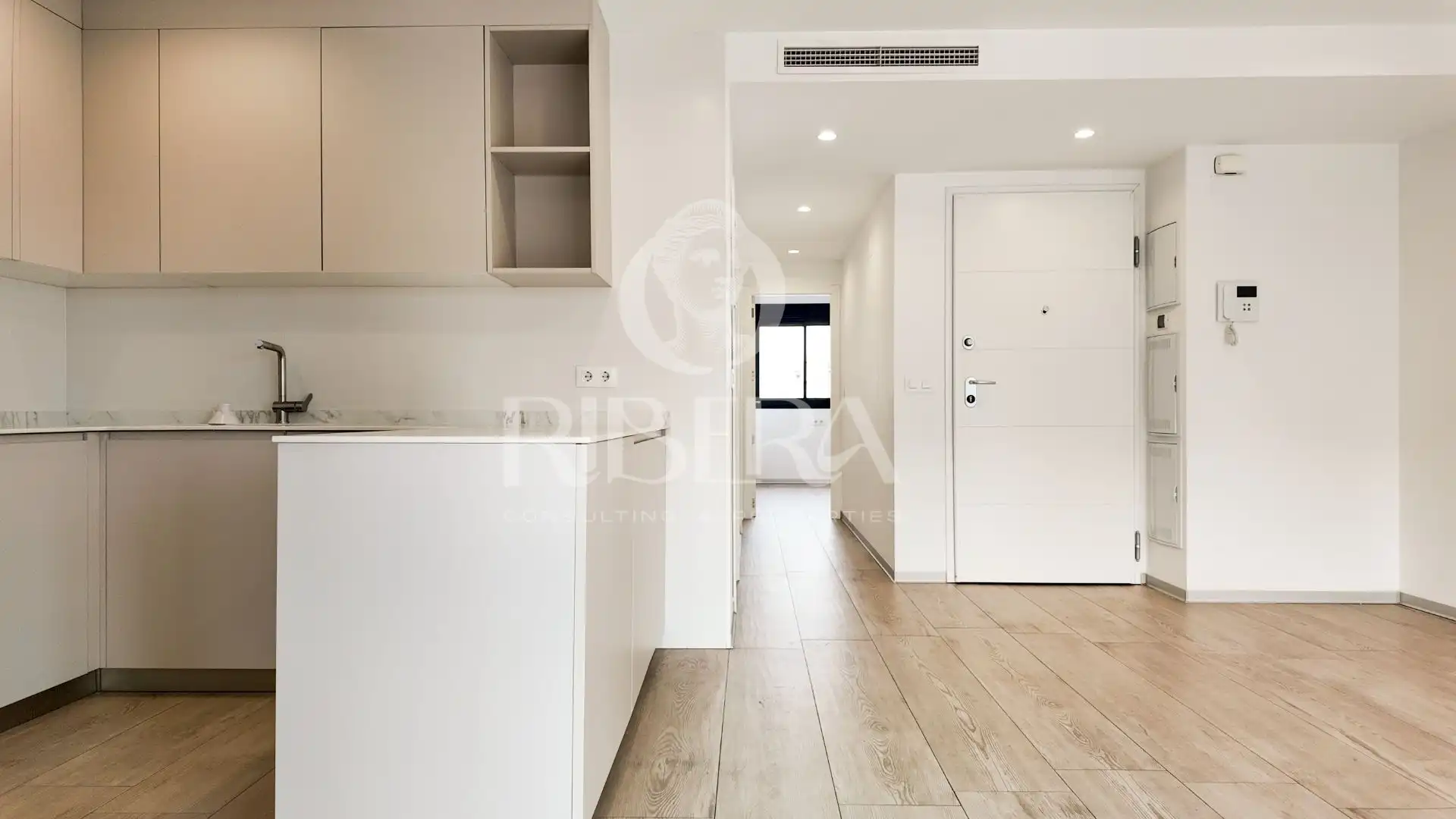 Flat for rent in Valencia  with Heating, Storage room and Pets allowed