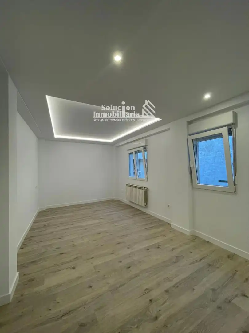 Wohnzimmer von Wohnung zum Verkauf in Salamanca mit Heizung, Terrasse und Balkon