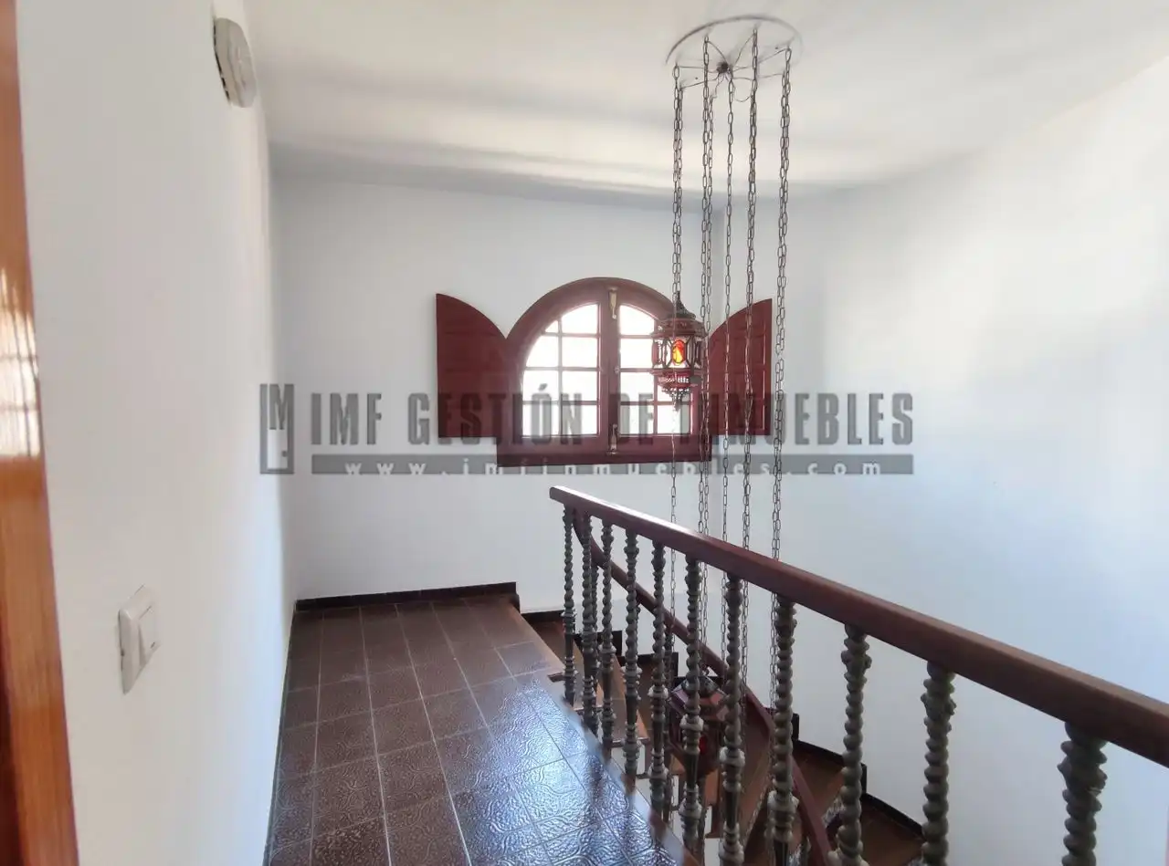 Oficina de alquiler en Vélez-Málaga