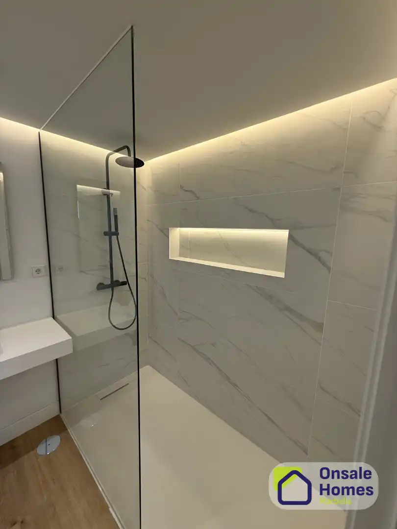 Apartament amb jardí en venda a Nueva Andalucía, imagen 12