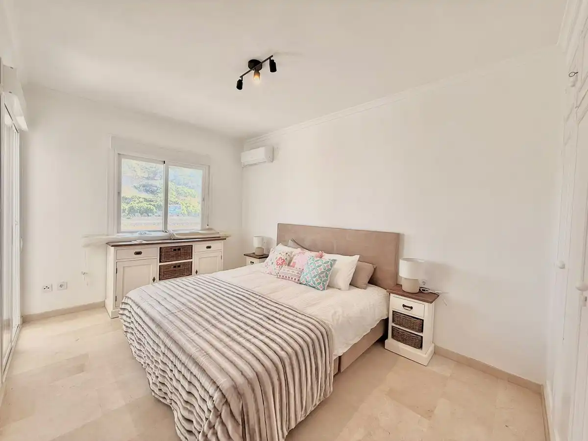 Habitación de Apartamento en venta en Fuengirola con Aire acondicionado, Calefacción y Terraza