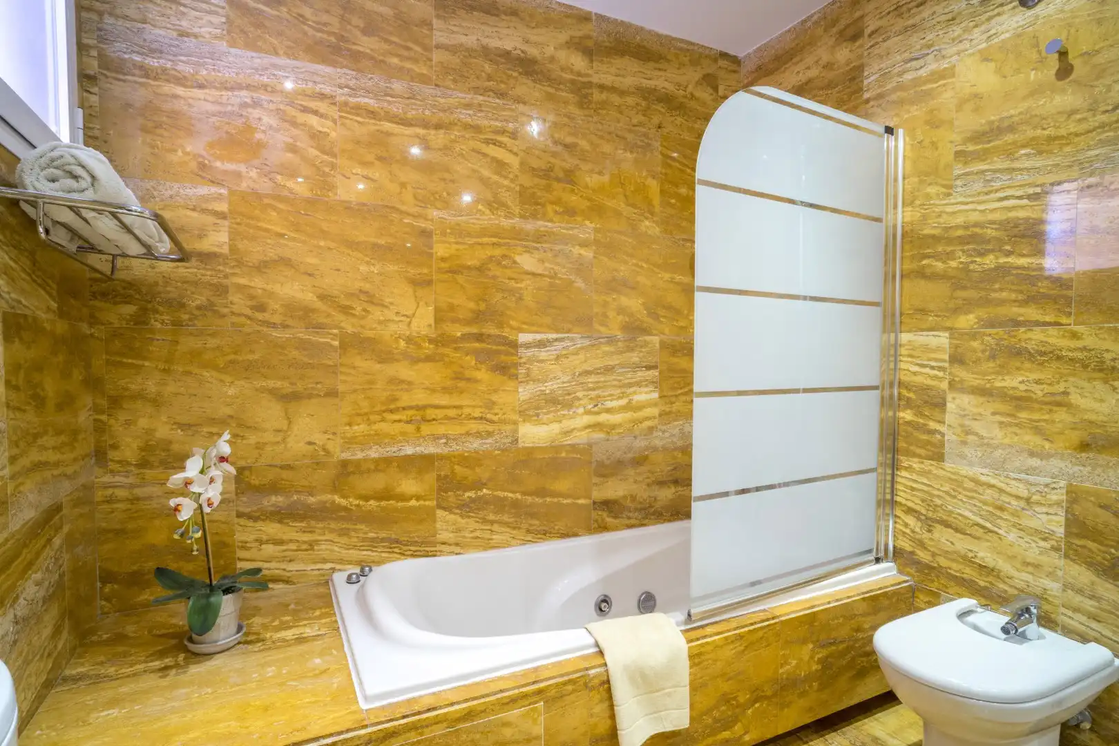 Home with pool for sale in Nueva Andalucía, imagen 15