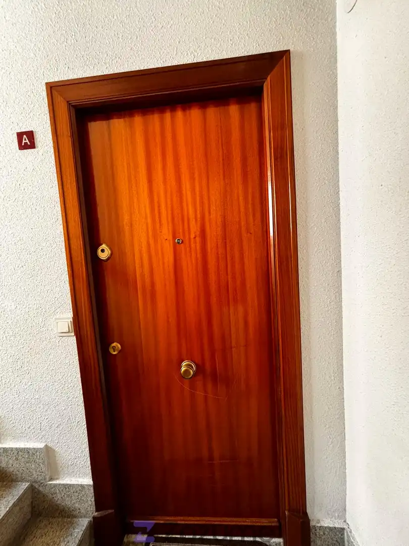 Wohnung zur Miete in  Logroño mit Heizung, Abstellraum und Möbliert
