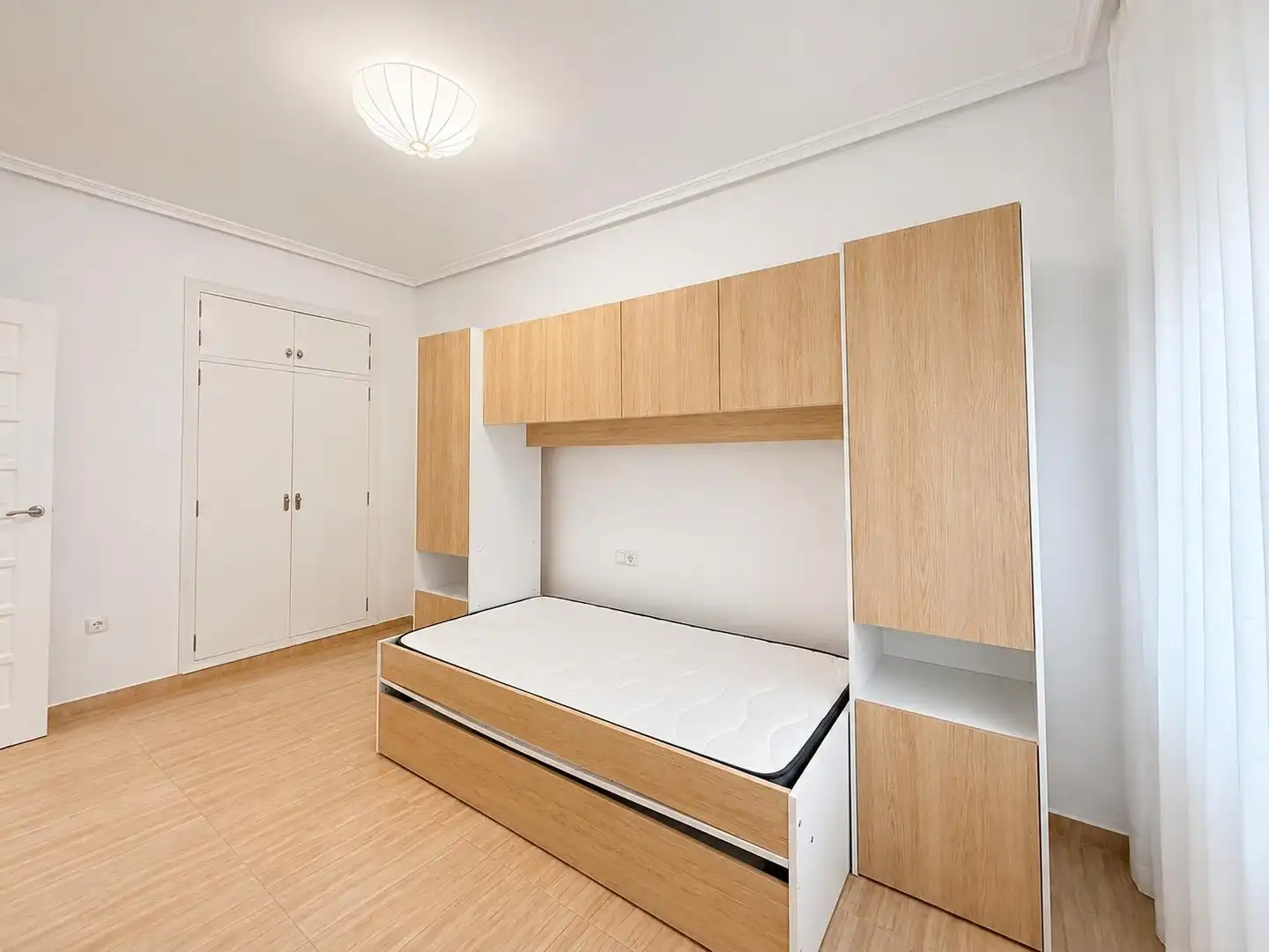 Habitación de Casa o chalet en venta en Carlet con Aire acondicionado, Calefacción y Jardín privado