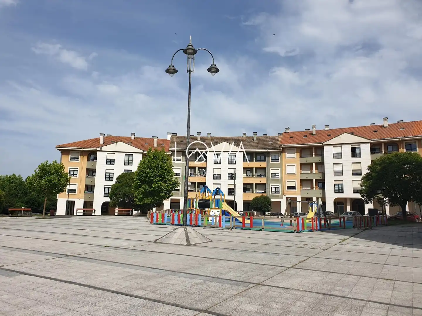 Vista exterior de Pis en venda en Carreño amb Terrassa i Traster