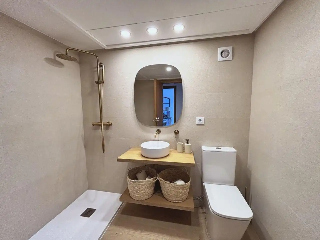 Baño de Apartamento de alquiler en Alboraya con Aire acondicionado, Terraza y Amueblado