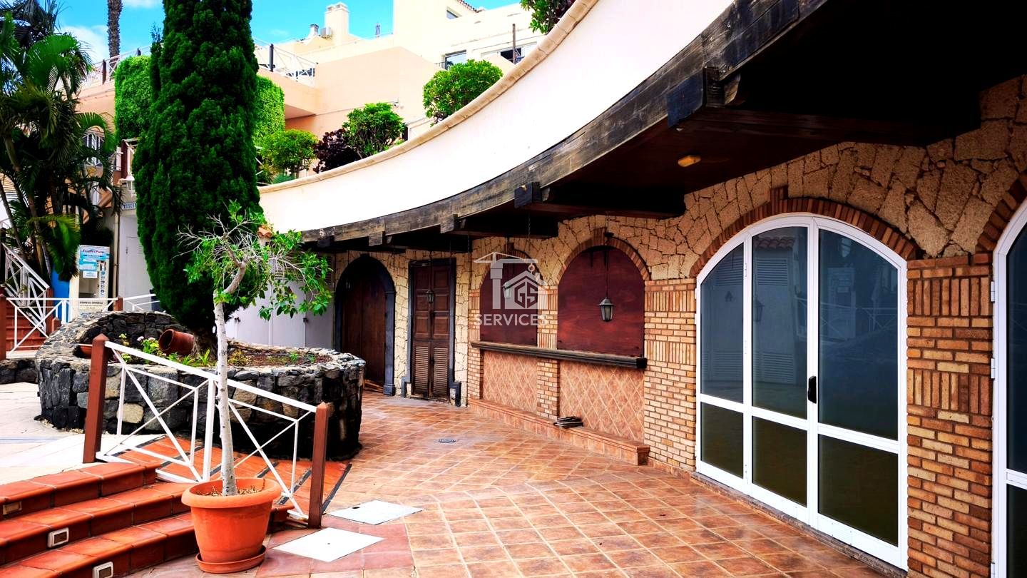 Vista exterior de Local en venda en San Miguel de Abona amb Aire condicionat i Terrassa