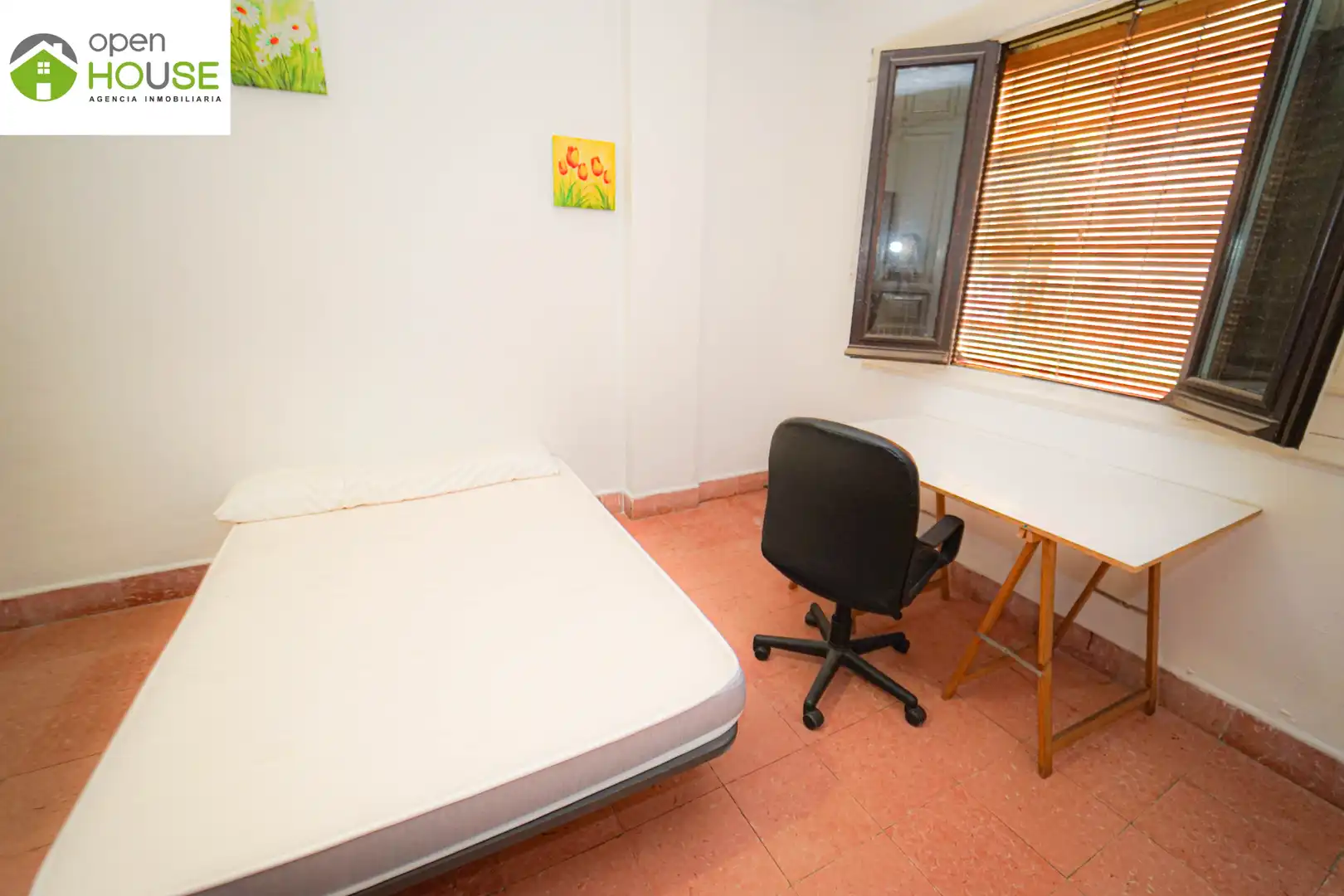 Bedroom of Flat for rent in Granada  with Furnished, Washing machine and Microwave