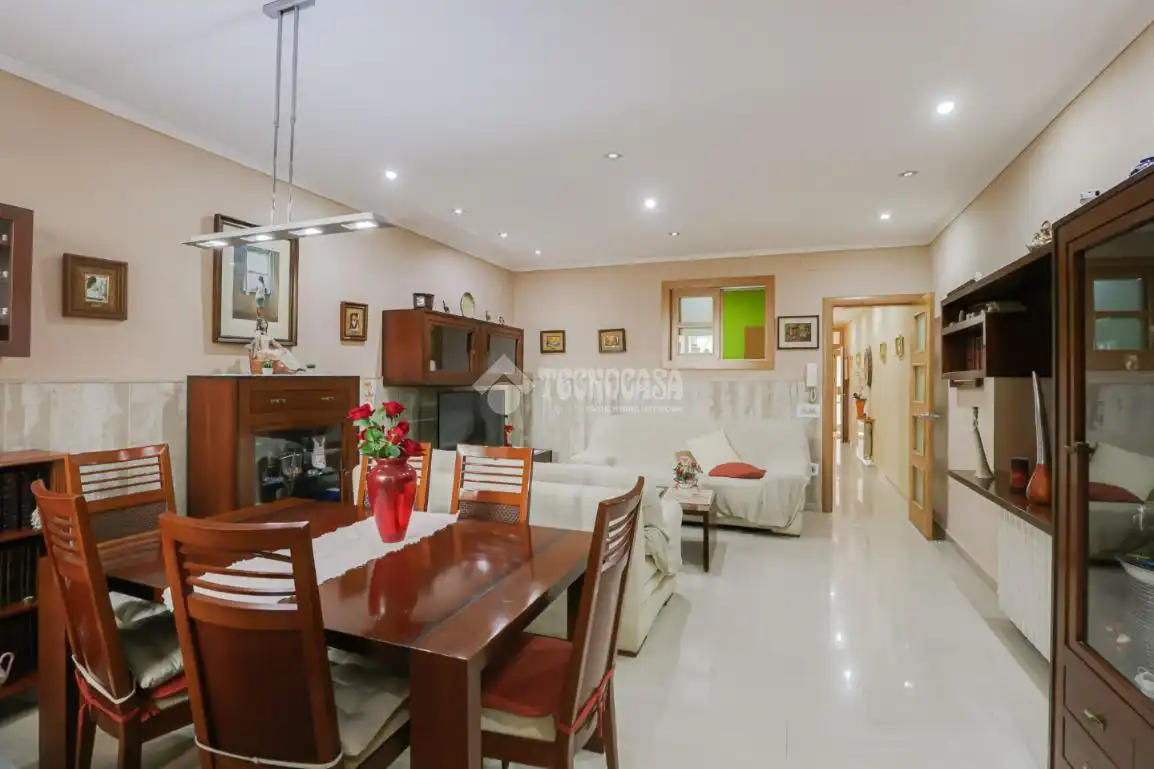 Living room of Flat for sale in Terrassa  with Air Conditioner, Heating and Terrace