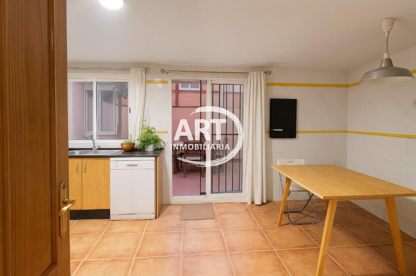 Casa adosada de alquiler en San Antonio de Benagéber con Aire acondicionado, Calefacción y Trastero