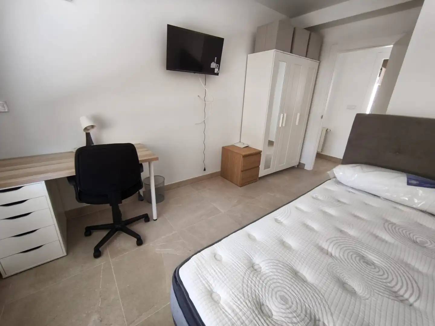 Habitación de Piso para compartir en San Pedro