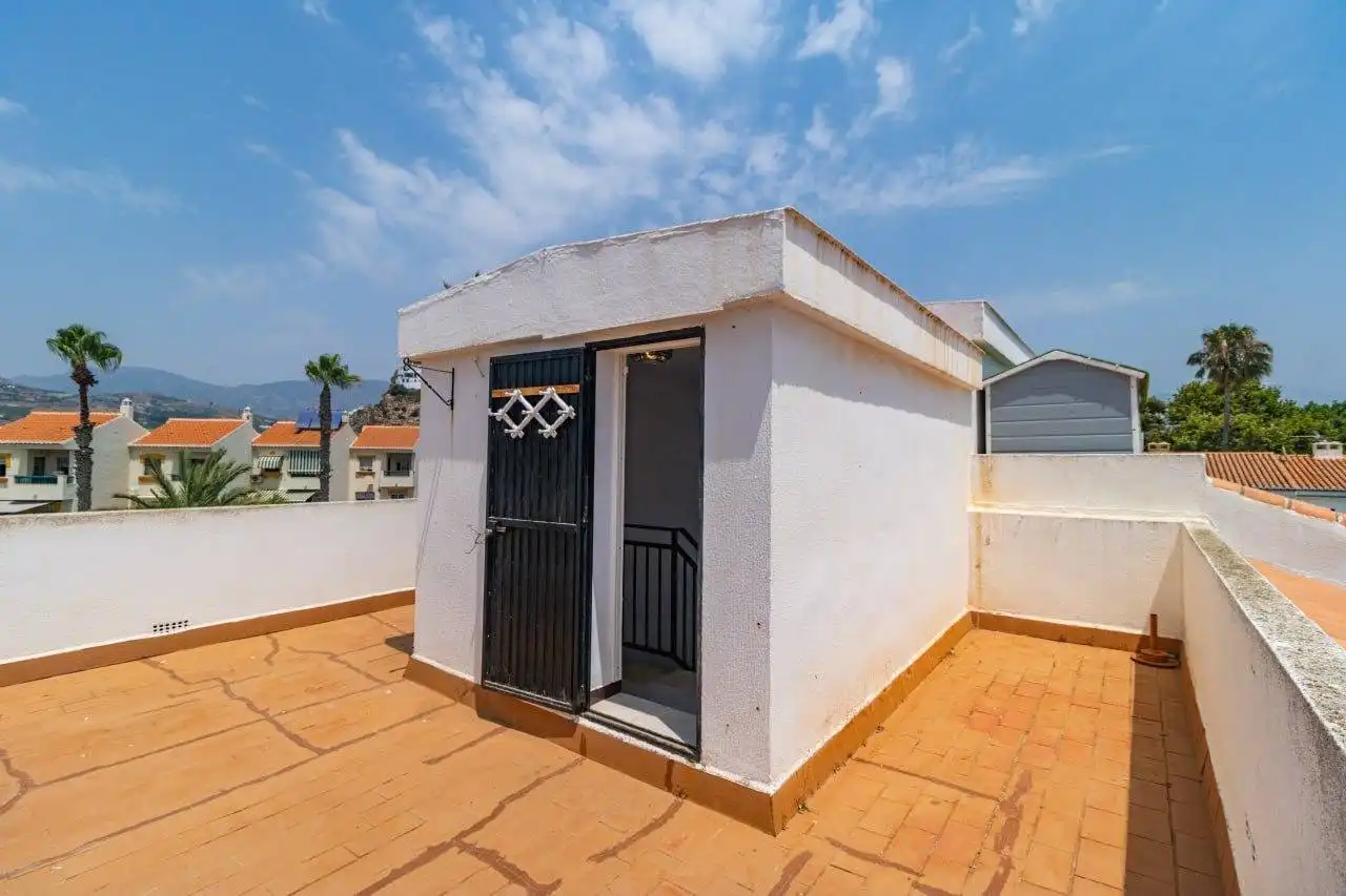 Terrassa de Casa o xalet en venda en Salobreña amb Aire condicionat, Terrassa i Piscina comunitària