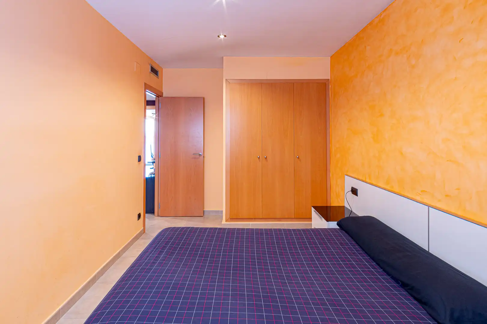 Schlafzimmer von Wohnung zum Verkauf in Llançà mit Klimaanlage, Heizung und Terrasse