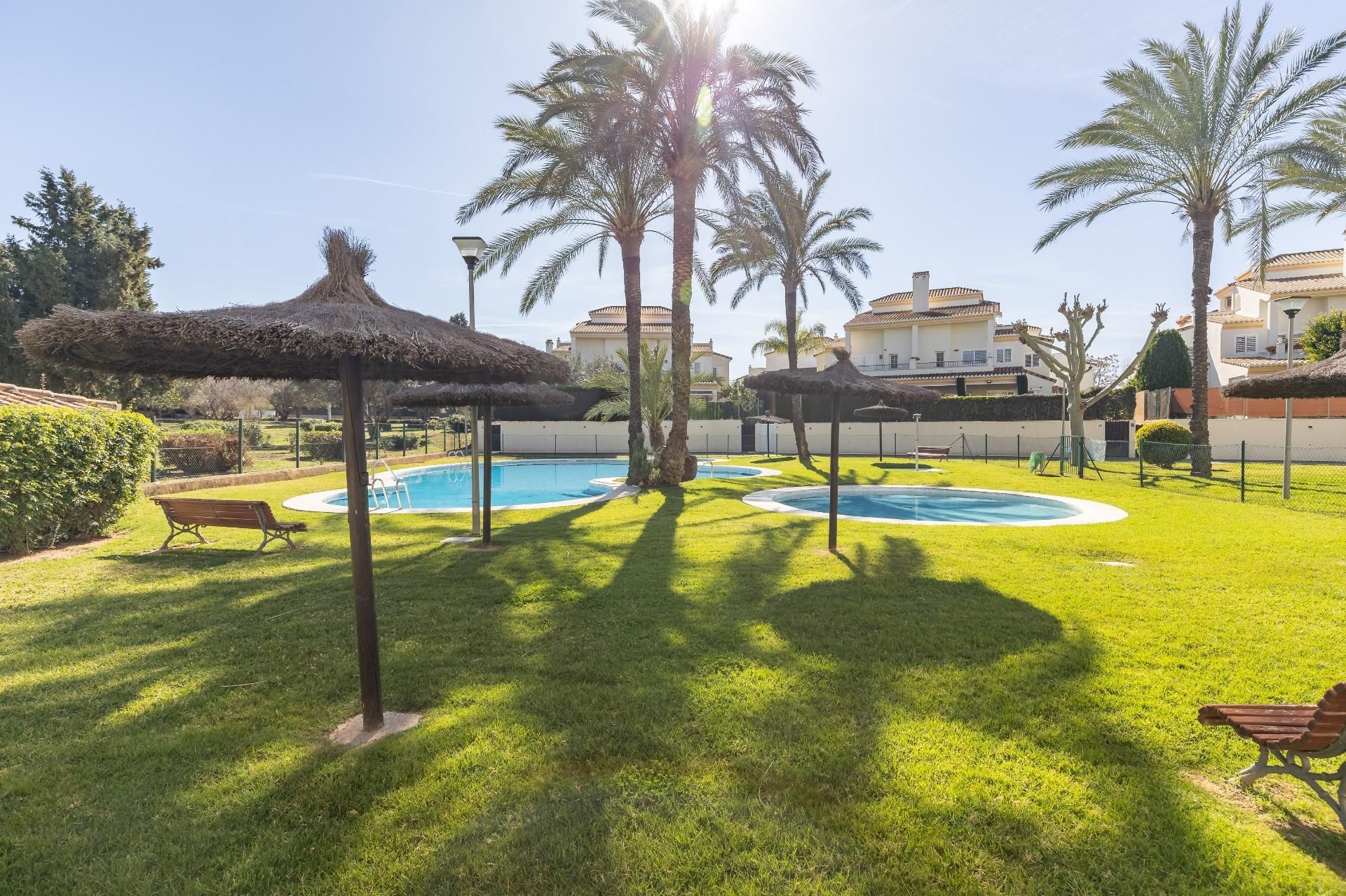 Garden of Duplex for sale in Bétera  with Air Conditioner, Heating and Private garden