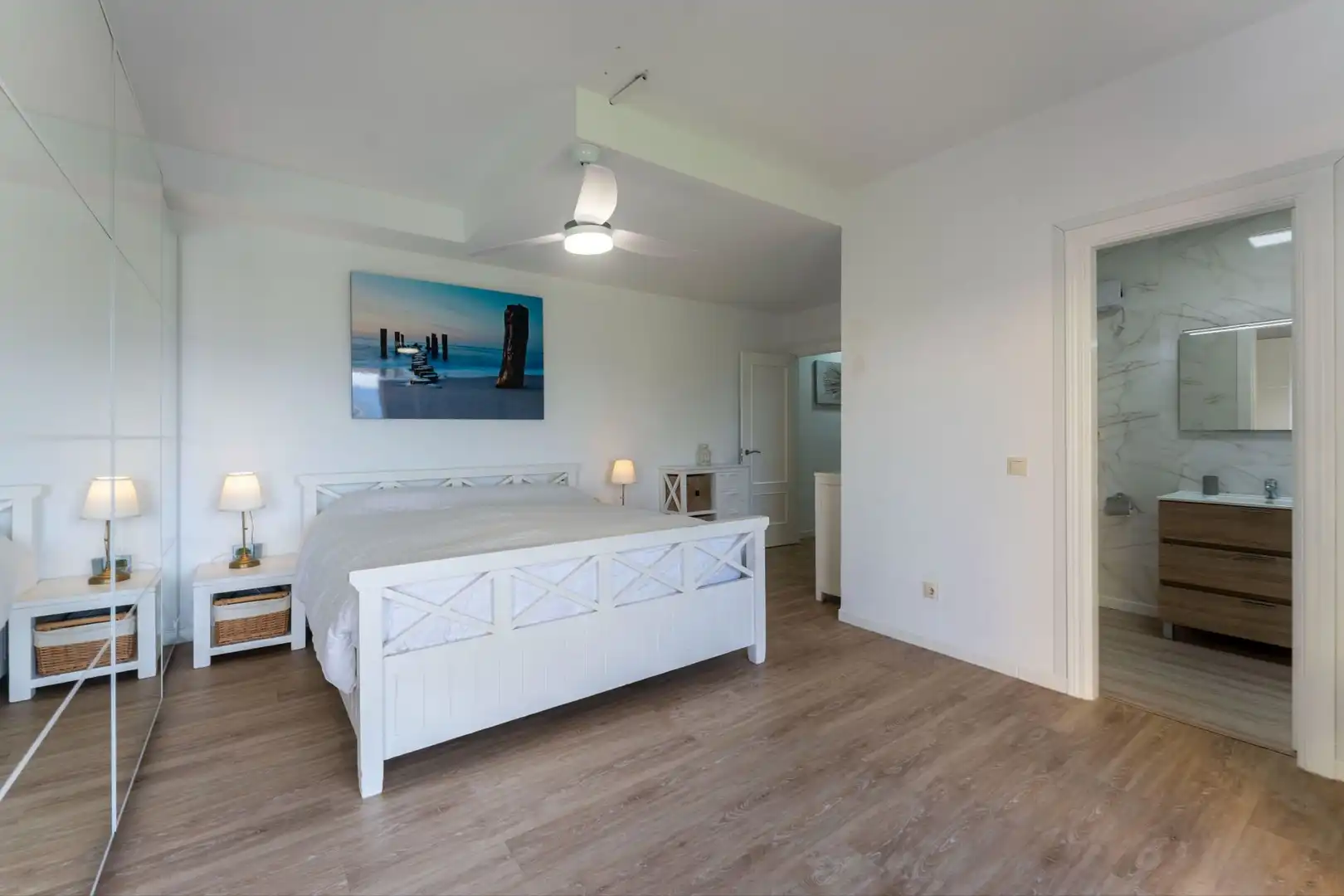 Bedroom of Houses for sale in Coín  with Swimming Pool