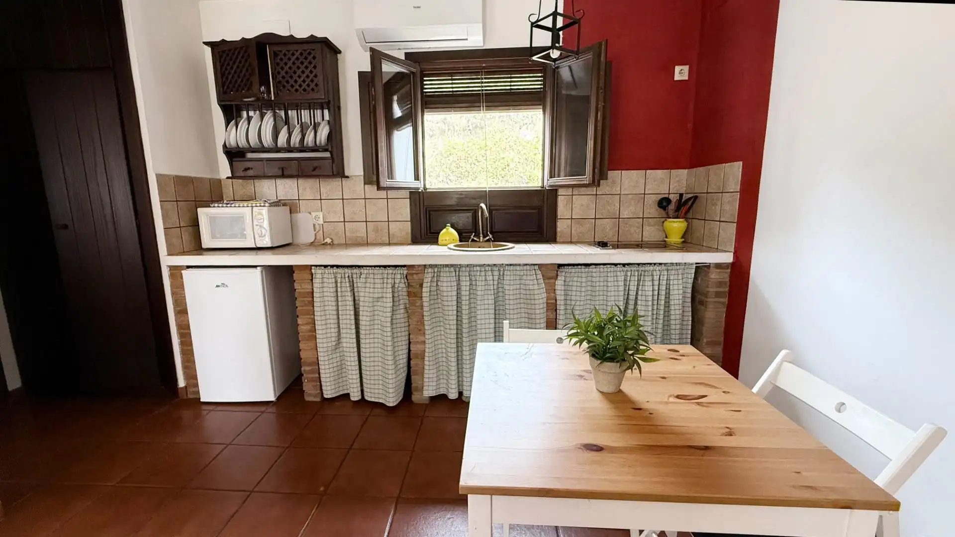 Küche von Gebäude zum Verkauf in Almonaster la Real, Huelva