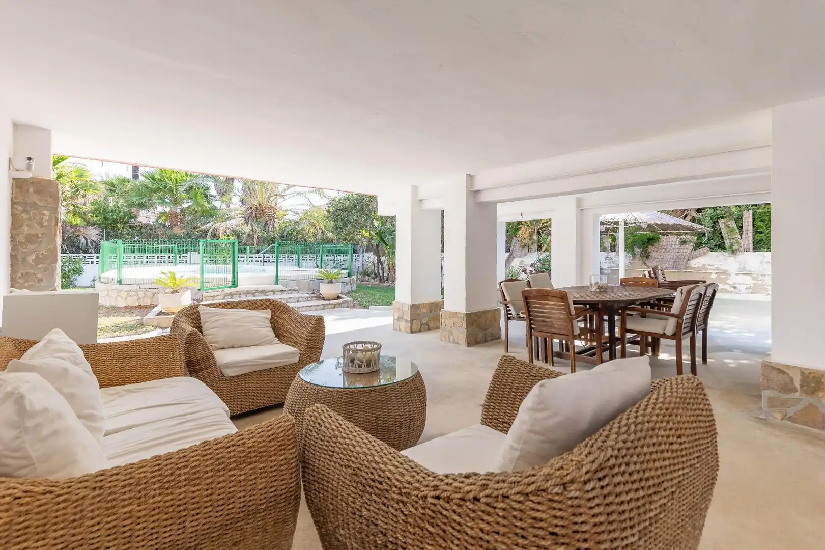 Terrasse von Haus oder Chalet zum Verkauf in Dénia mit Klimaanlage, Heizung und Privatgarten