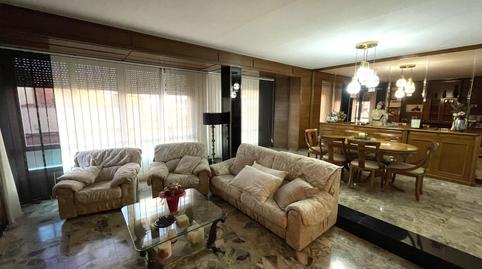 Foto 3 de Casa adosada en venta en Les Arenes - La Grípia  Can Montllor, Barcelona