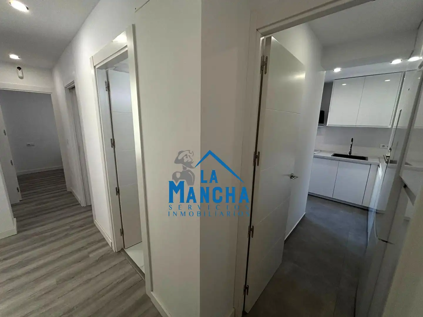 Flat for sale in Albacete  with Air Conditioner, Heating and Furnished