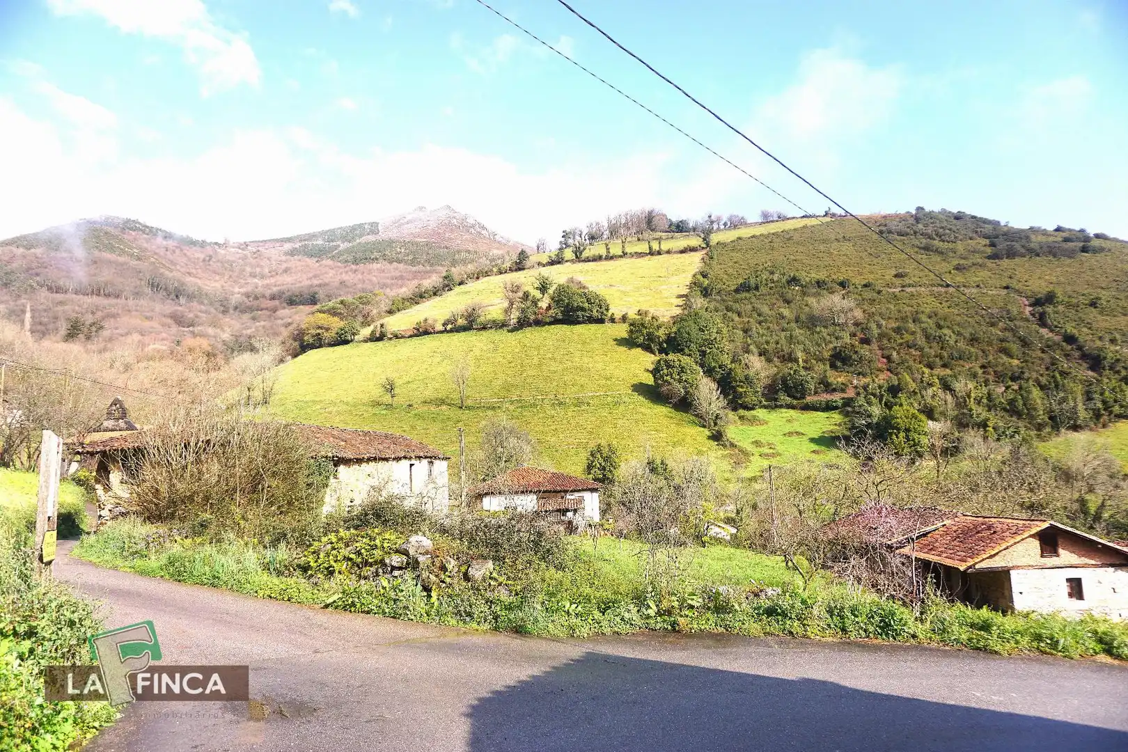 Vista exterior de Casa o chalet en venta en Belmonte de Miranda