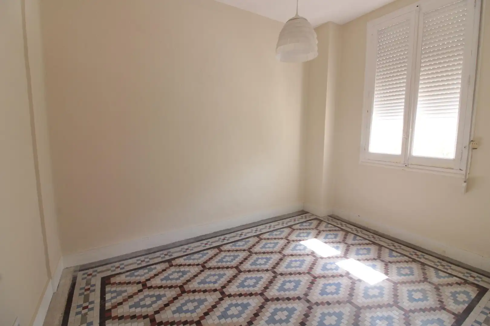 Habitación de Piso de alquiler en Valencia con Balcón