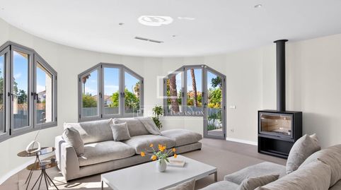 Casa de estilo mediterráneo completamente reformada en venta en El Masnou, imatge 2