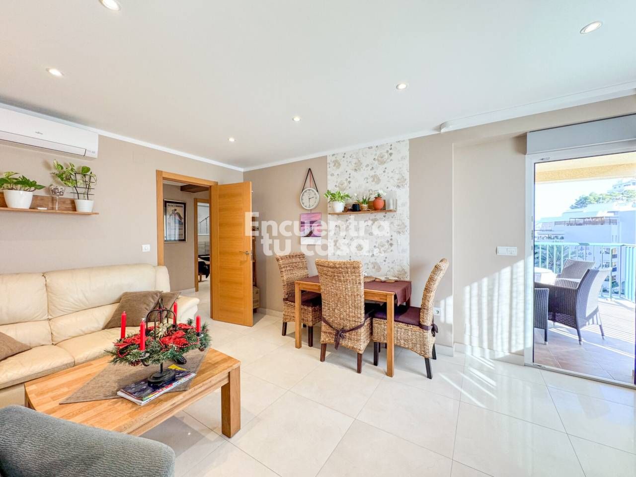 Living room of Flat for sale in Finestrat  with Air Conditioner, Terrace and Furnished