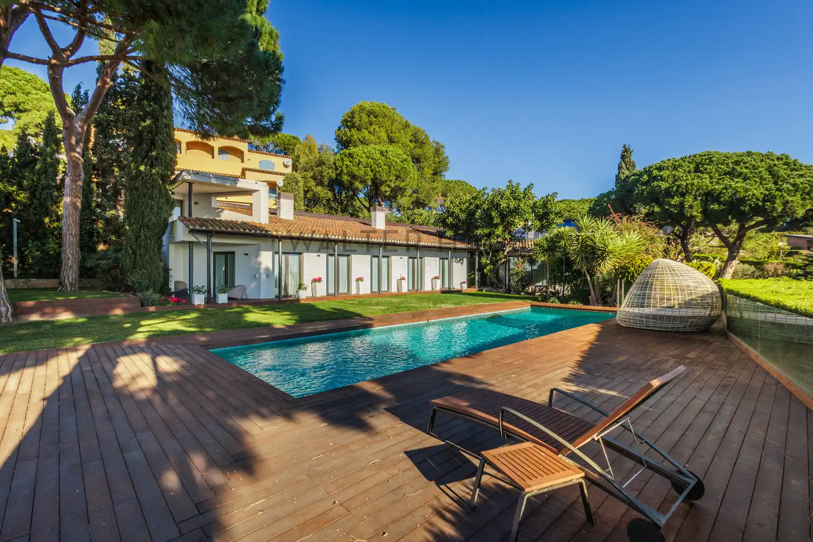 Chalet con piscina en venta en Carrer Balears, imagen 2