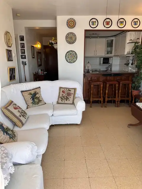 Sala d'estar de Apartament en venda en Torremolinos amb Traster, Balcó i Piscina comunitària