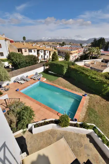 Piscina de Casa o chalet en venta en Ronda con Aire acondicionado, Calefacción y Jardín privado