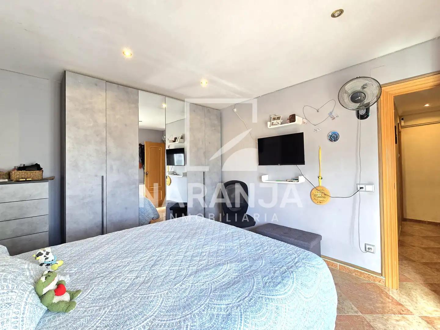 Schlafzimmer von Wohnung zum Verkauf in Santa Coloma de Gramenet mit Balkon