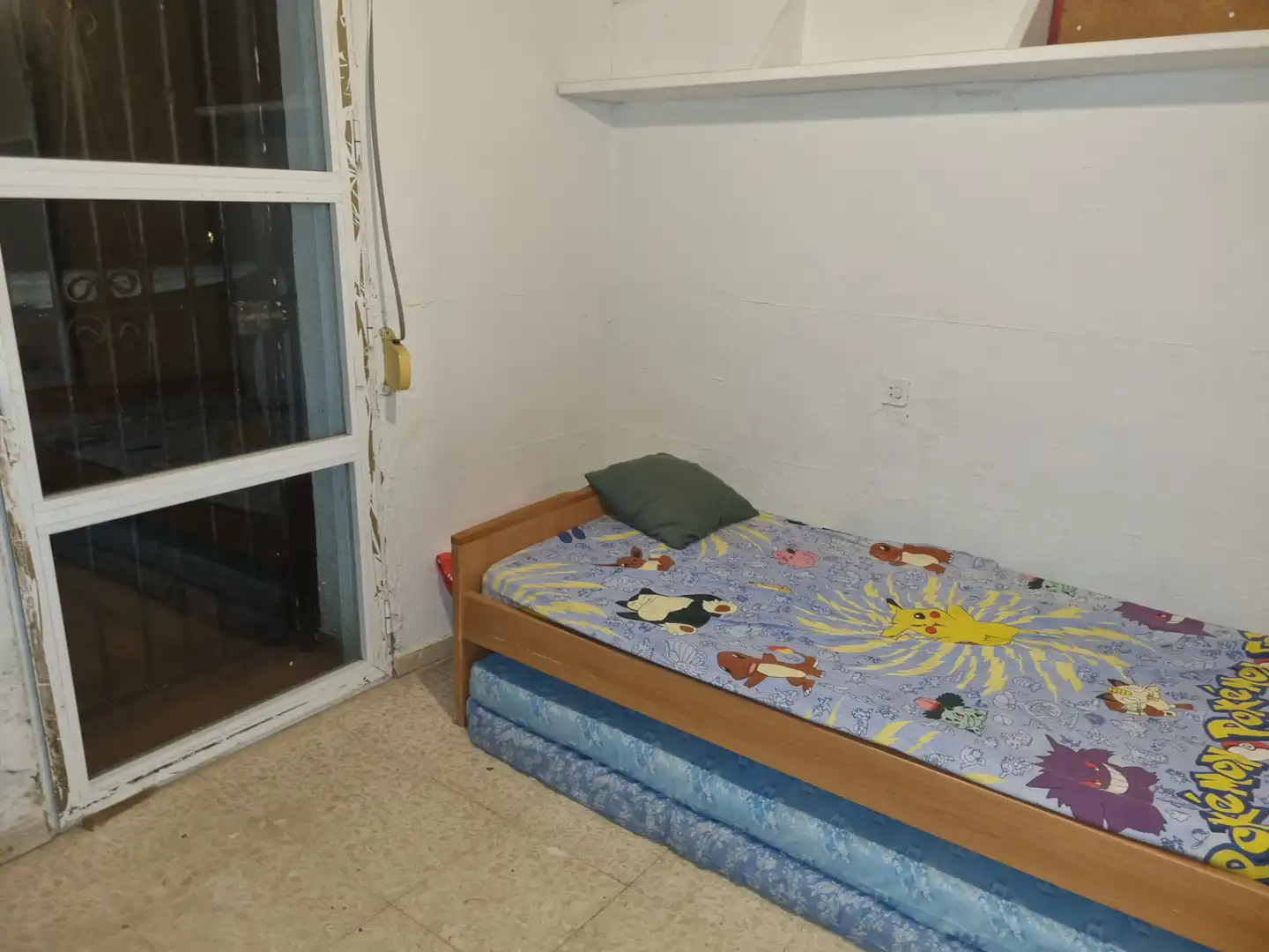 Dormitori de Casa adosada en venda en Chiclana de la Frontera amb Aire condicionat, Jardí privat i Terrassa