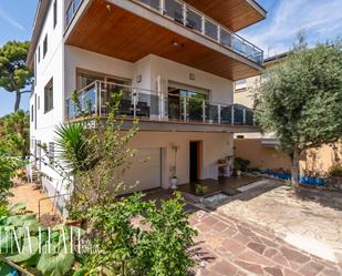 Exterior view of House or chalet for sale in Castelldefels  with Heating, Private garden and Terrace