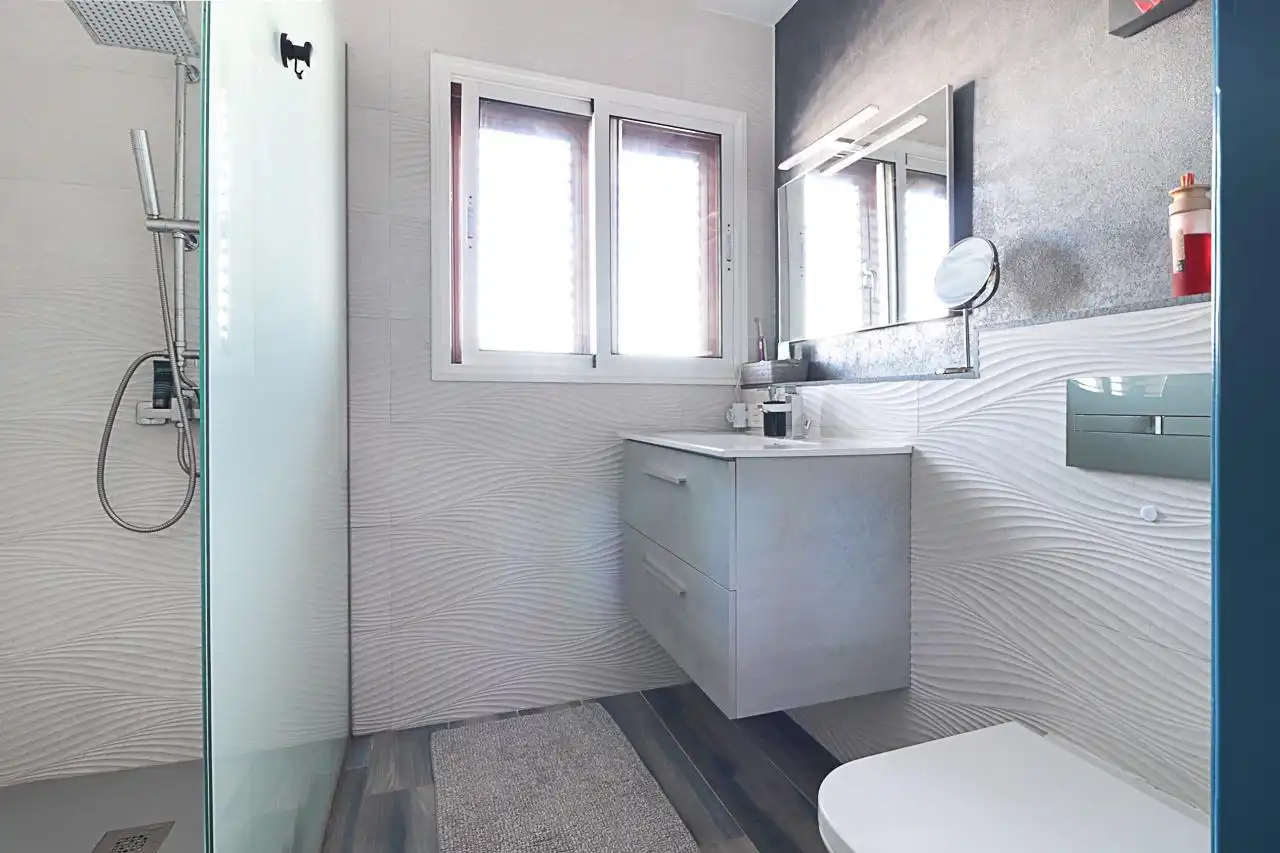 Bathroom of Duplexes for sale in San Bartolomé  with Terrace, Storage room and Furnished