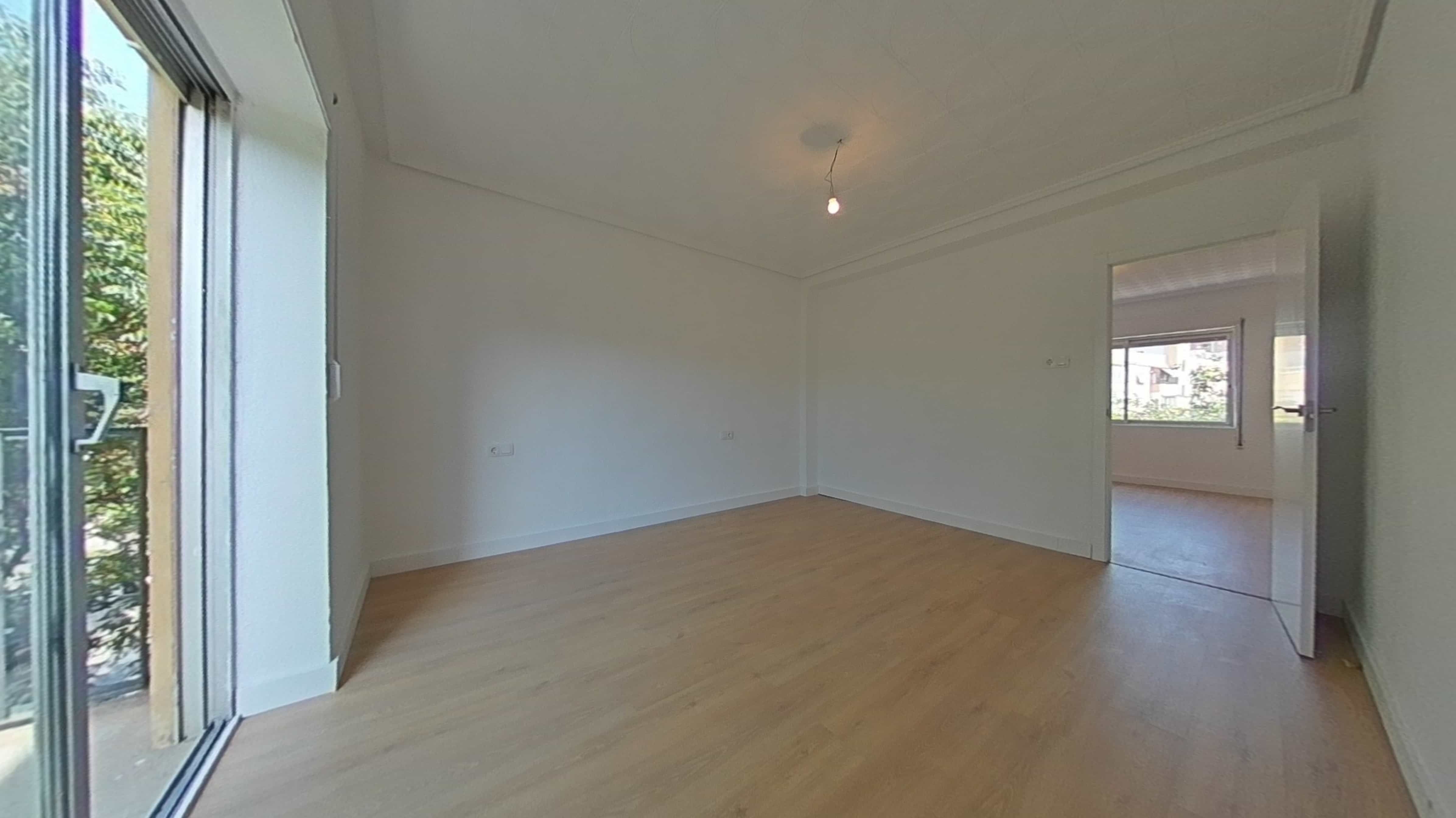 Bedroom of Flat for sale in  Valencia Capital