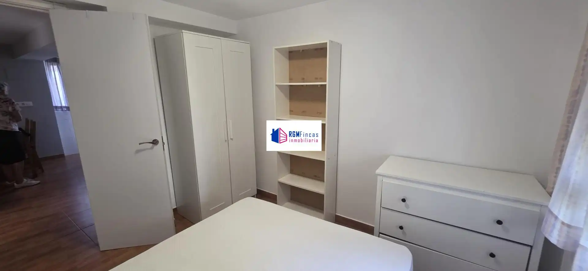 Habitación de Piso de alquiler en Sevilla con Aire acondicionado y Amueblado