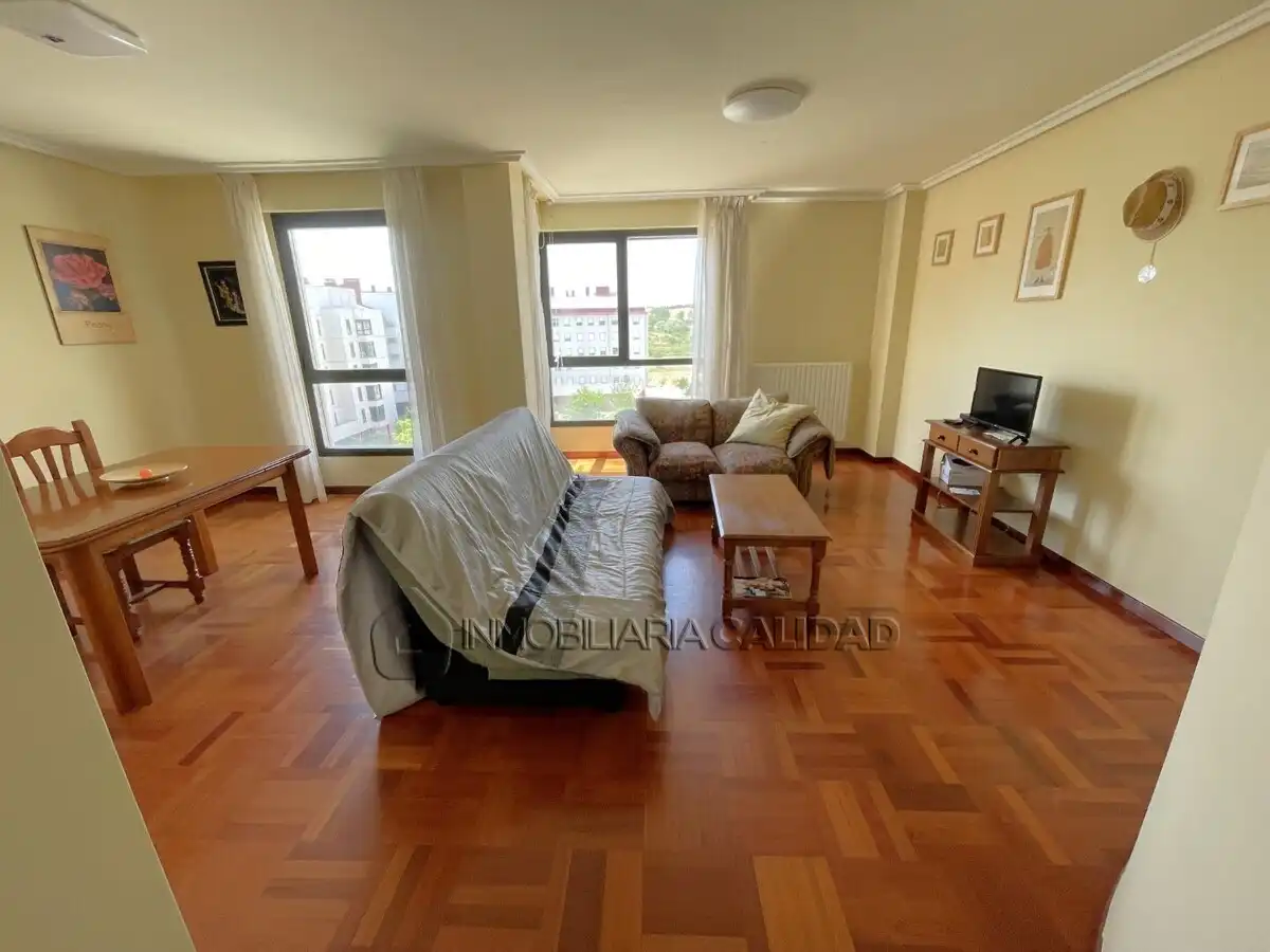 Living room of Flat for rent in Burgos  with Heating and Furnished
