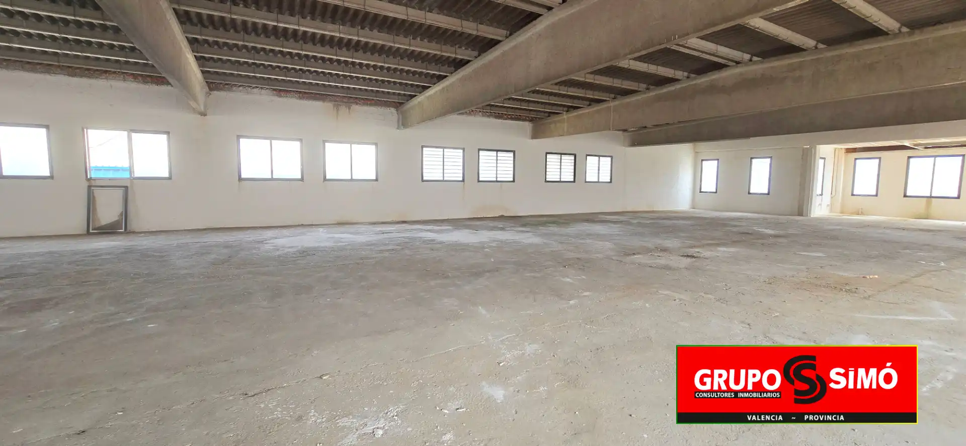 Nave industrial en venta en Picassent