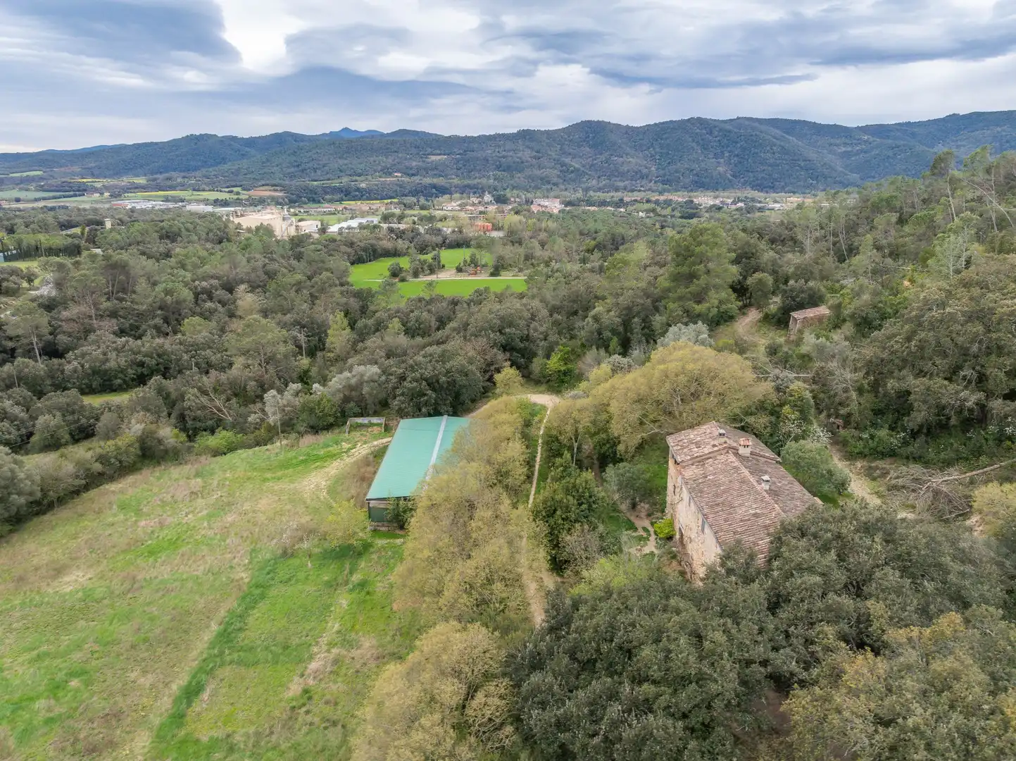 Country house zum Verkauf in Beuda