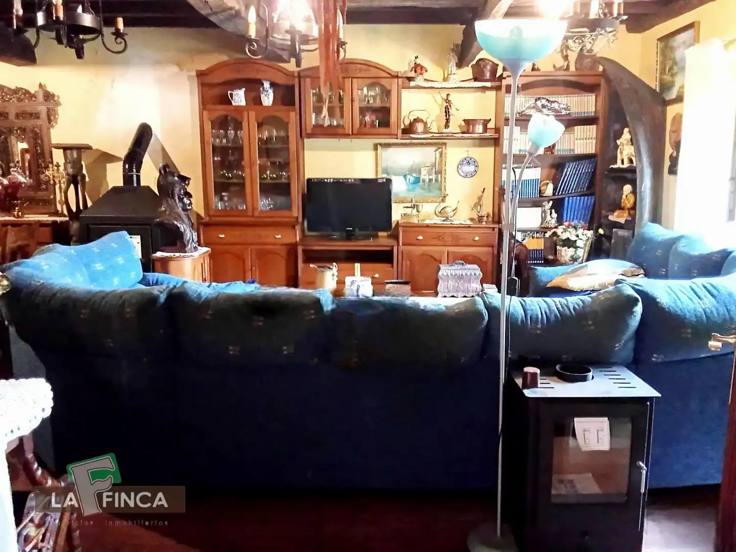 Sala de estar de Casa o chalet en venta en Oviedo  con Calefacción, Terraza y Trastero