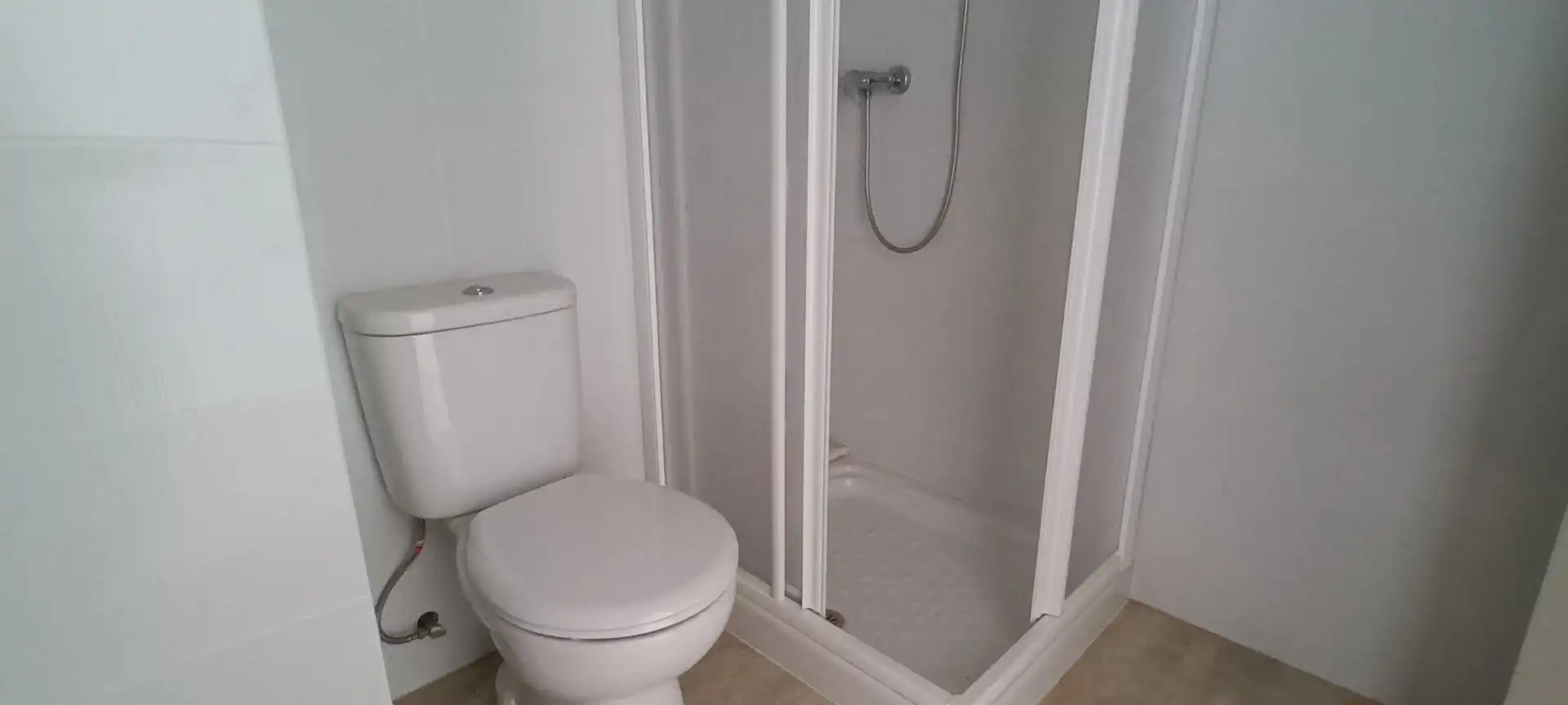 Baño de Dúplex en venta en Sanxenxo con Terraza, Balcón y Piscina comunitaria