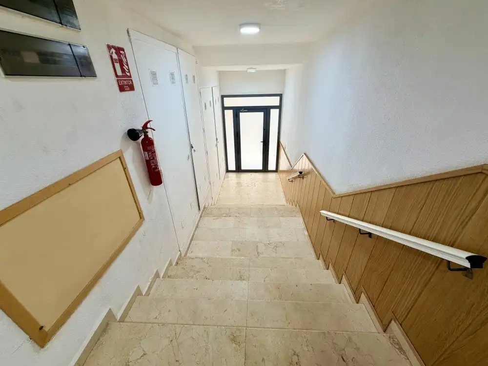 Apartament amb terrassa en venda a Guardamar Playa, imagen 18