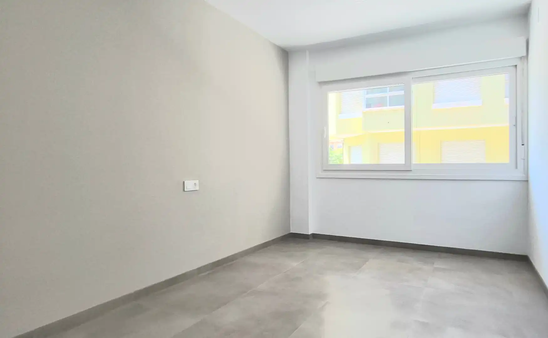 Habitación de Piso en venta en Elda con Terraza y Balcón